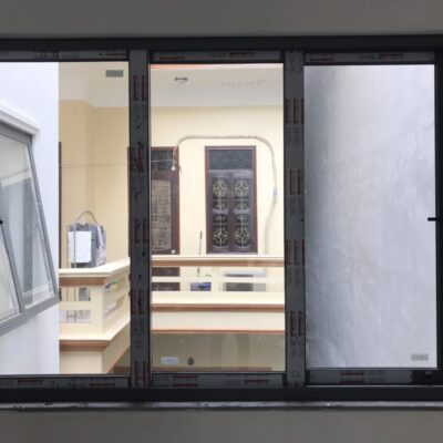 Cửa sổ mở trượt 3 cánh Xingfa