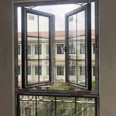 Cửa sổ mở quay 2 cánh Xingfa